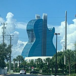 Meet your Posher, Rafael